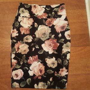 Vivienne Grace Skirts - Vivienne Grace Floral Pencil Skirt Vivienne Grace Skirts - Vivienne Grace Floral Pencil Skirt